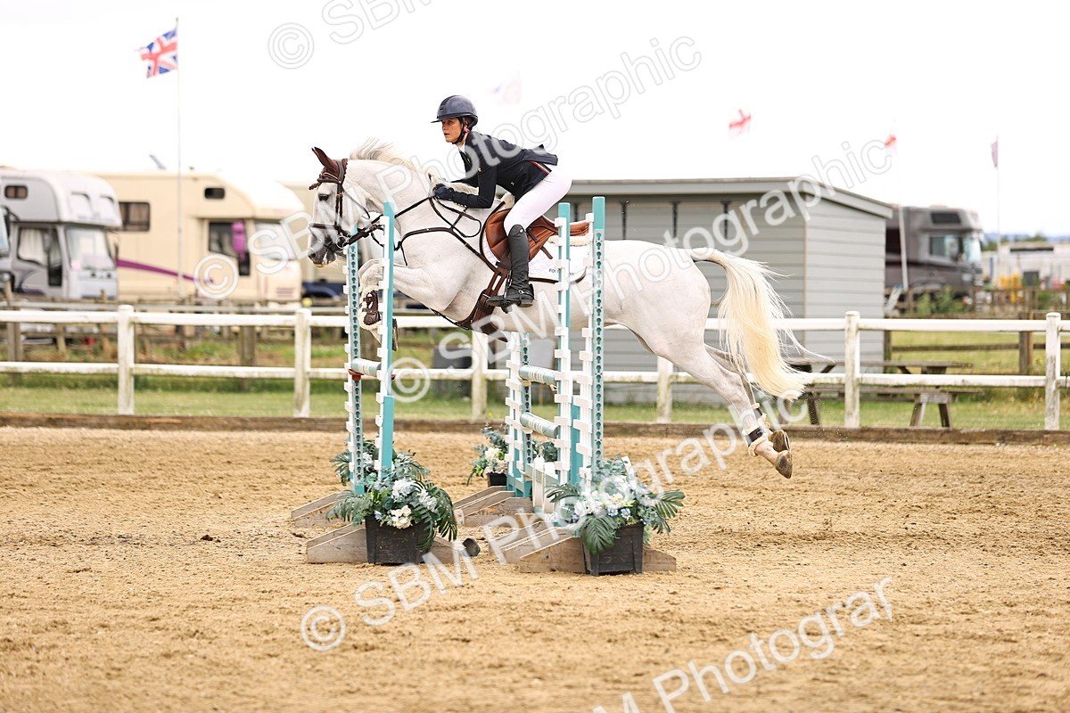 SBM_003322 - Class 21 - Senior Newcomers - 1.10m