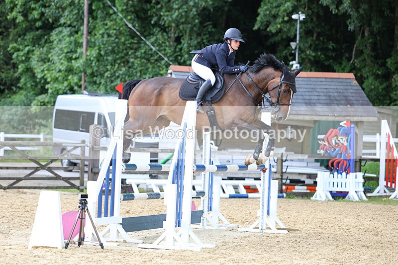 3E7A4178 - Class 7: Senior Newcomers/1.10m open