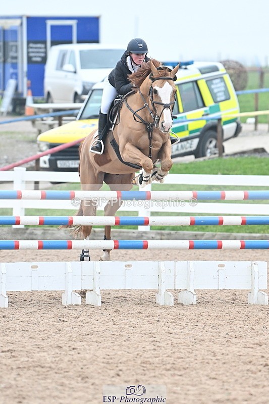240113A-141107-02271 - Cls 13 Foxhunter and 1.20m Open