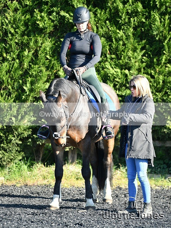 WJ5_0323 - Kelly Harris - Franklin balls, training at Tanners 05-04-25