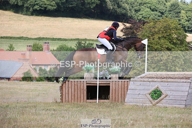 250802A-160213-06919 - E-207-Imogen.Carter-ARDNORE.EPONA