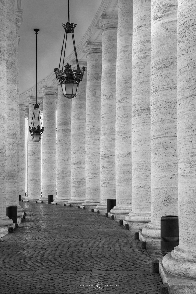 Colonnades IV - Colonnades