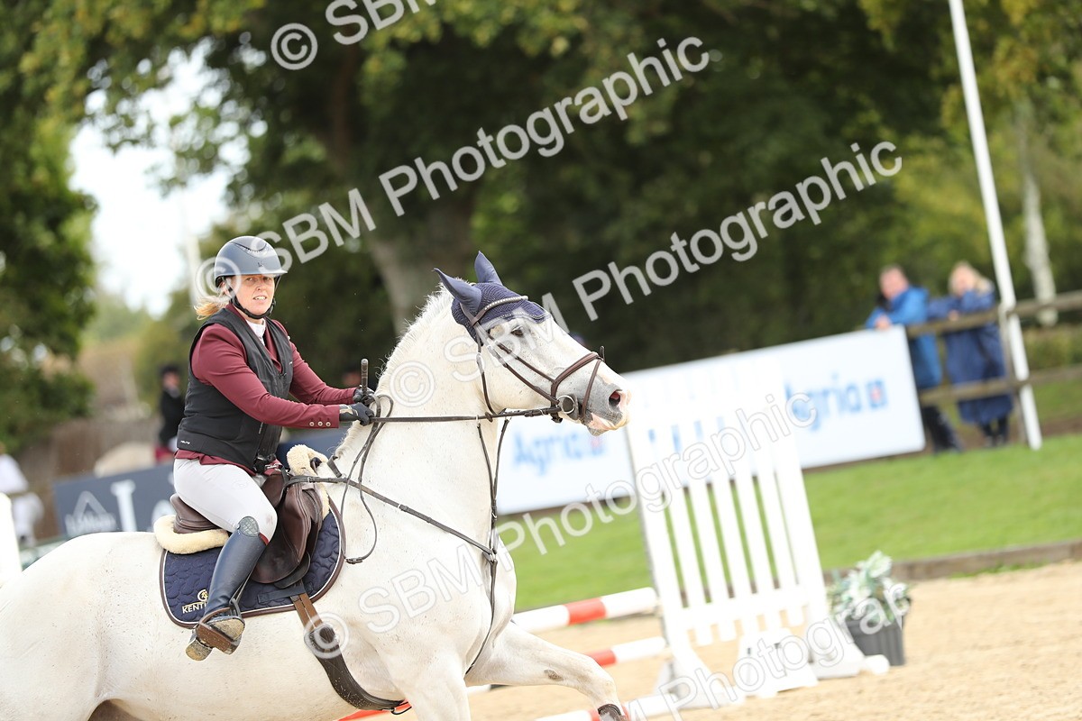 SBM_03114 - J28 - Senior Horse & Pony 60cm Championships