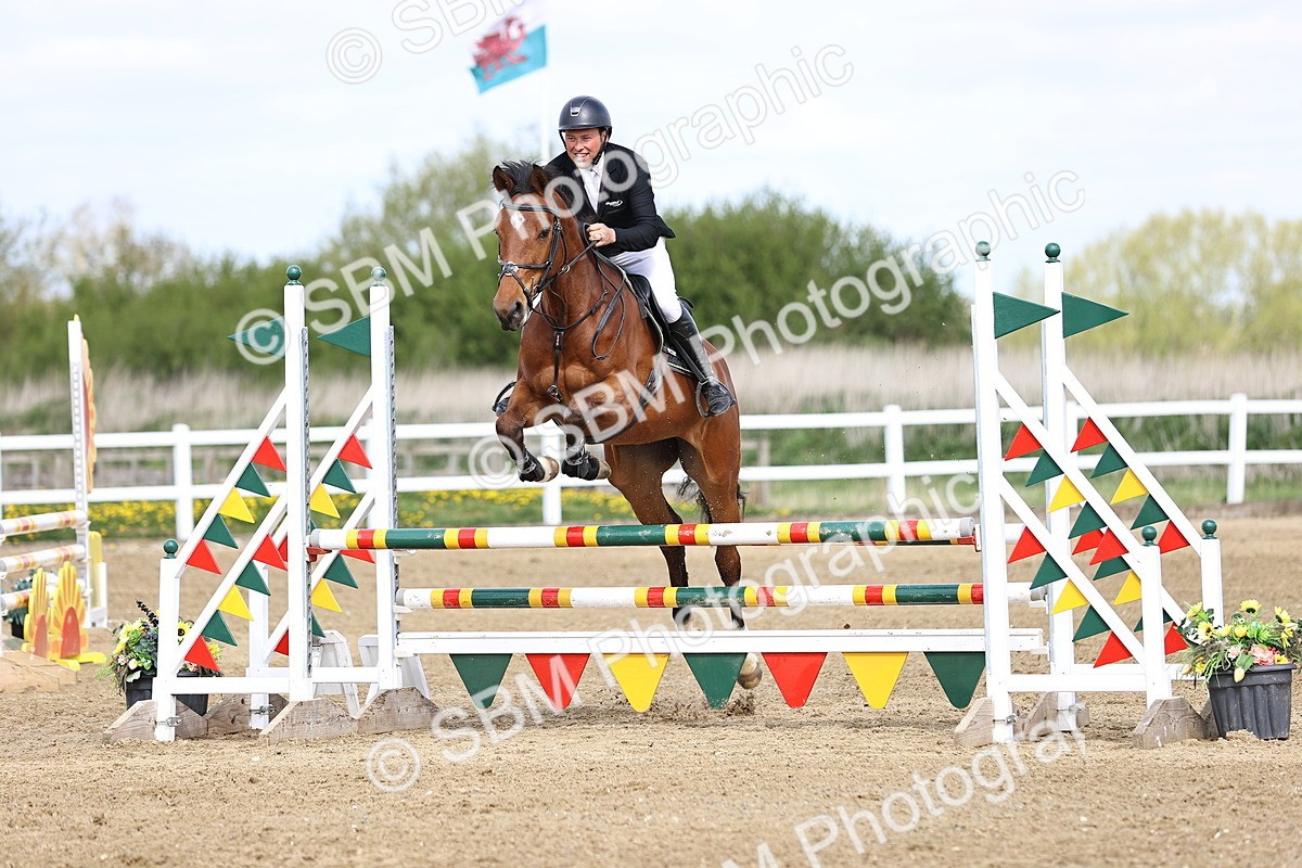 SBM_5134 - Class 9 - Senior British Novice - 90cm
