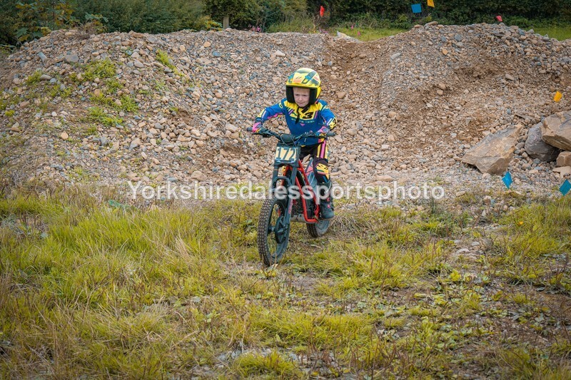 DSCF0550 - Ripon MC Trial 27/09- kids