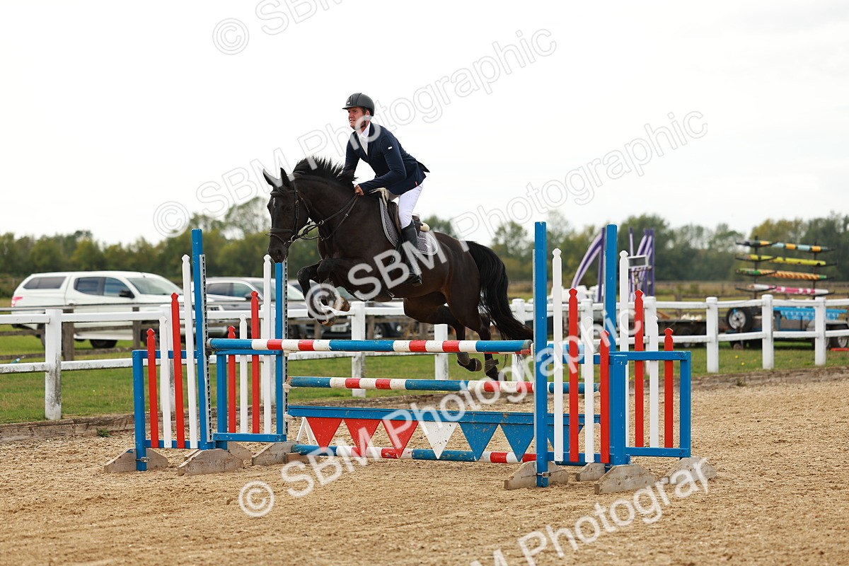 SBM_001706 - Class 4 - Senior Newcomers - 1.10m