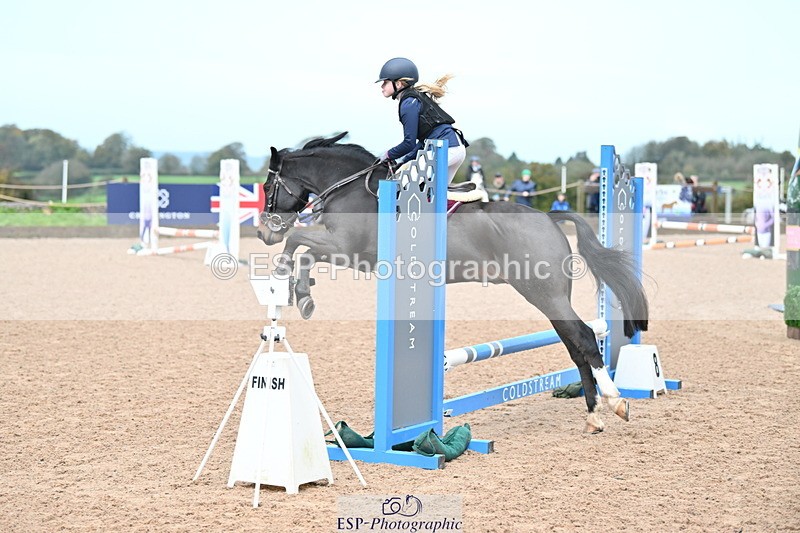 231029A-092814-02397 - 60cm Club and Schools