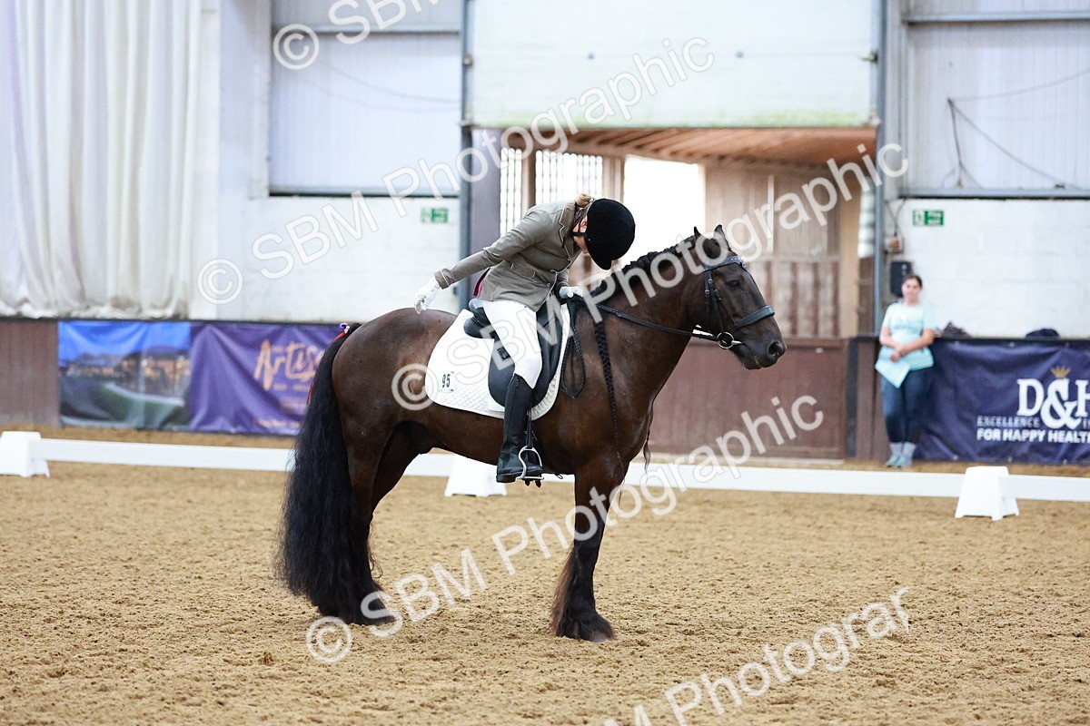SBM_002330 - Class 7 - P4 Championship - 11.43-13.35