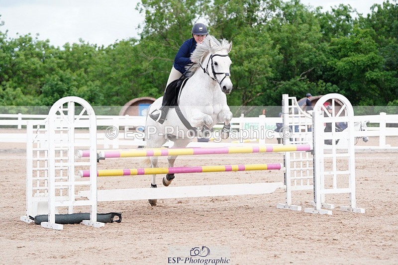 250525-104056-09149 - Cls 32 A&B Snr Brit Nov & 90cm Open