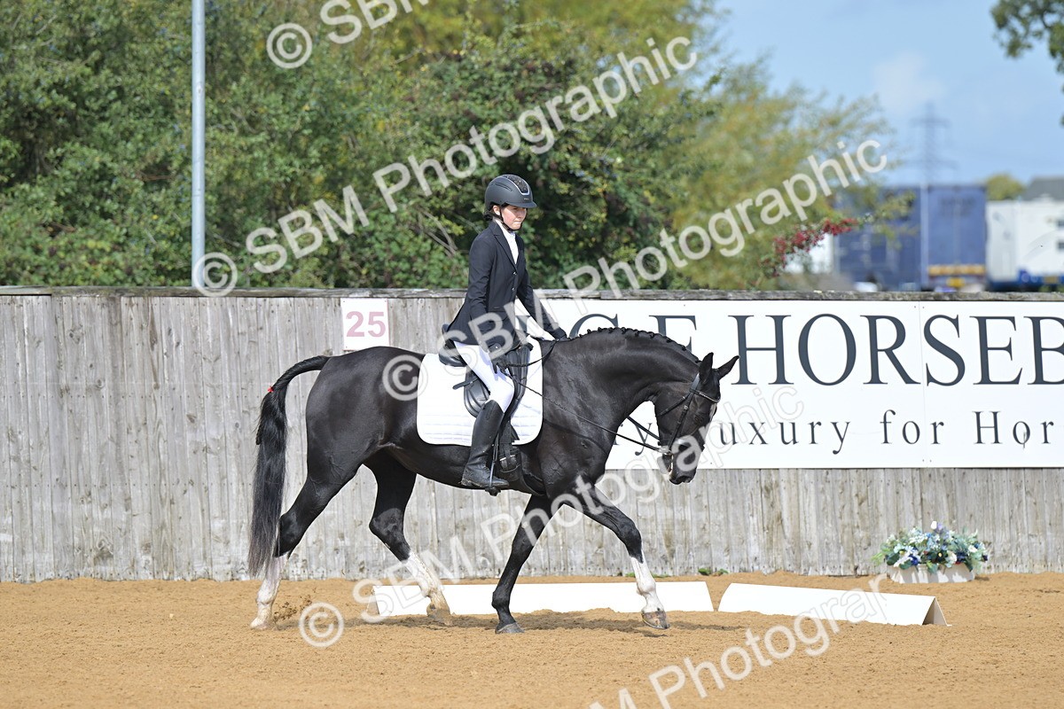 SBM_03774 - D2 - Small Tour Championship Intro 2