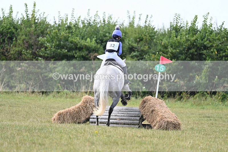 WJ7_7320 - 60cm XC Time 13:22 to 13:53