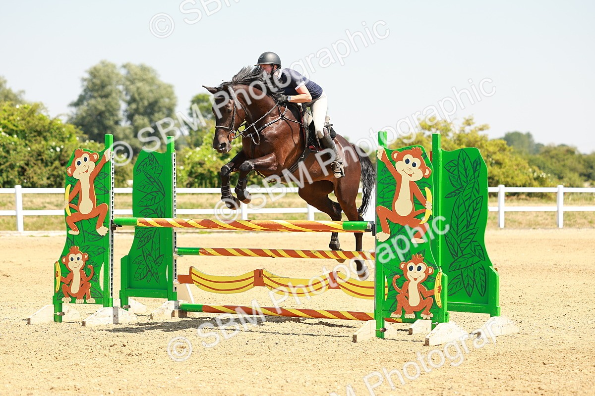 SBM_001540 - Class 4 - Senior Newcomers - 1.10m