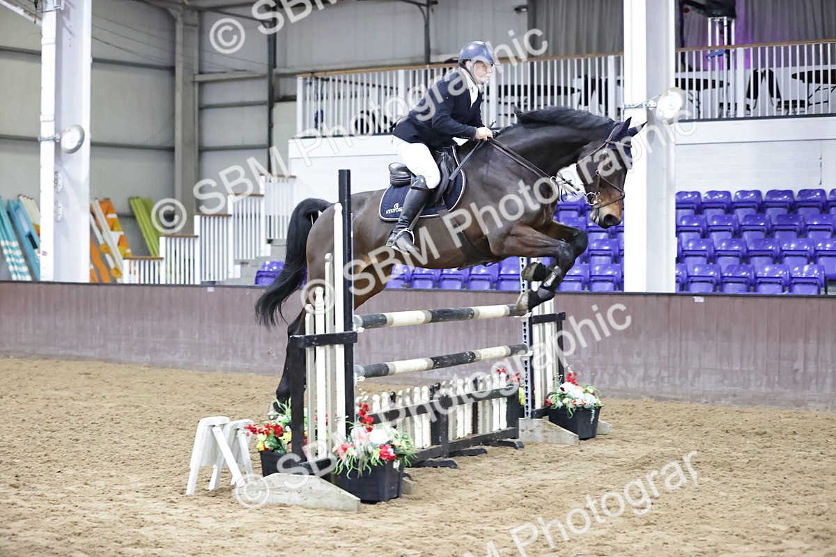 SBM_001230 - Class 4 - Senior Newcomers/ 1.10m Open