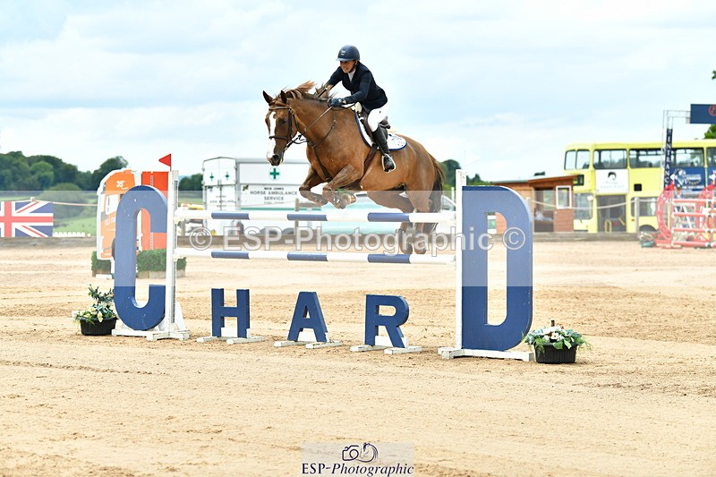 230720A-145307-03593 - Cls 9, 2 Star Big 1.40m Start to break