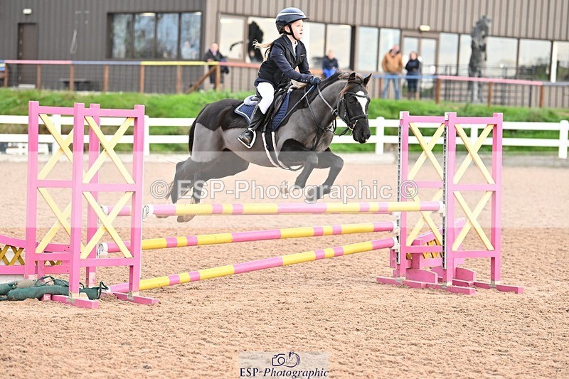 241117X-093533-03276 - Cls 05s A&B Pony Brit Nov & 80 Open