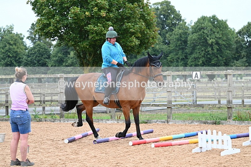 WJ7_8572 - Poles 11:00am