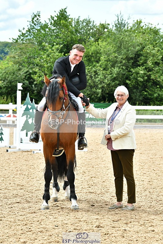 230721A-145205-07124 - Cls 22, 1 Star Gold 1.30m