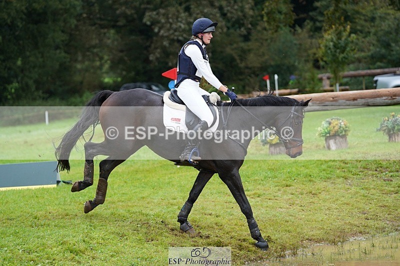 231021-115034-15628 - 645-COOLEY.CORPELLO-Francesca.Swallow-SC+XC