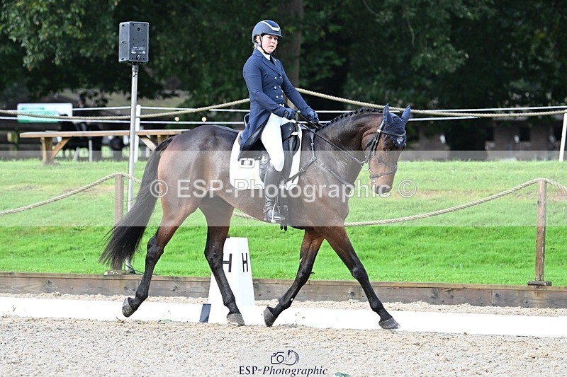 231019-100346-01329 - 030-MONBEG.SHELBY-Kat.Raybould-DR