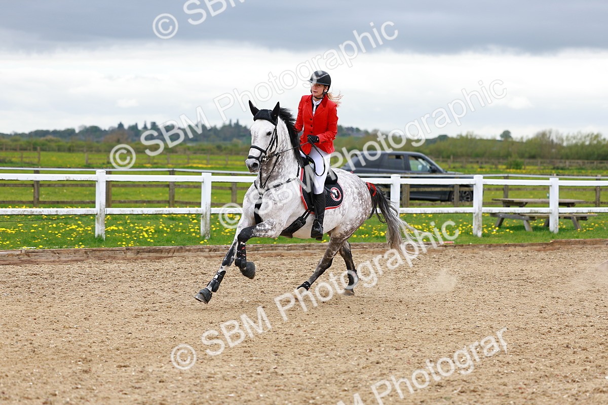 SBM_002598 - Class 11 - Senior Foxhunter - 1.20m