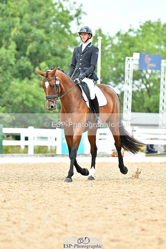 230701A-121710-06037 - Cls 8 Elementary 57