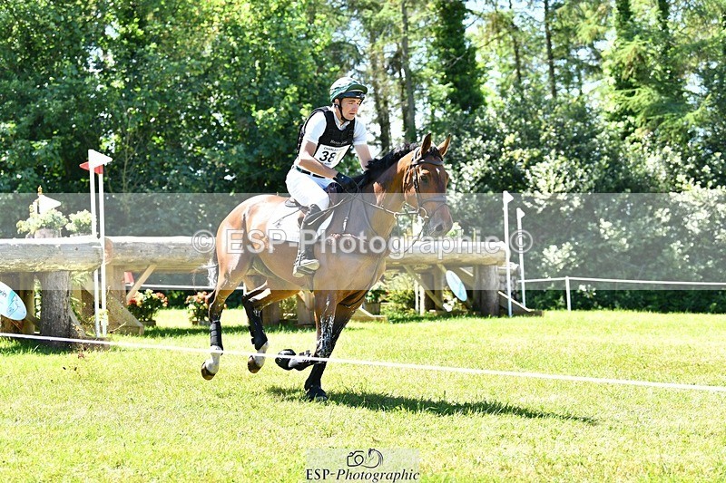 260530A-120103-13193 - C-381-Max.Warburton