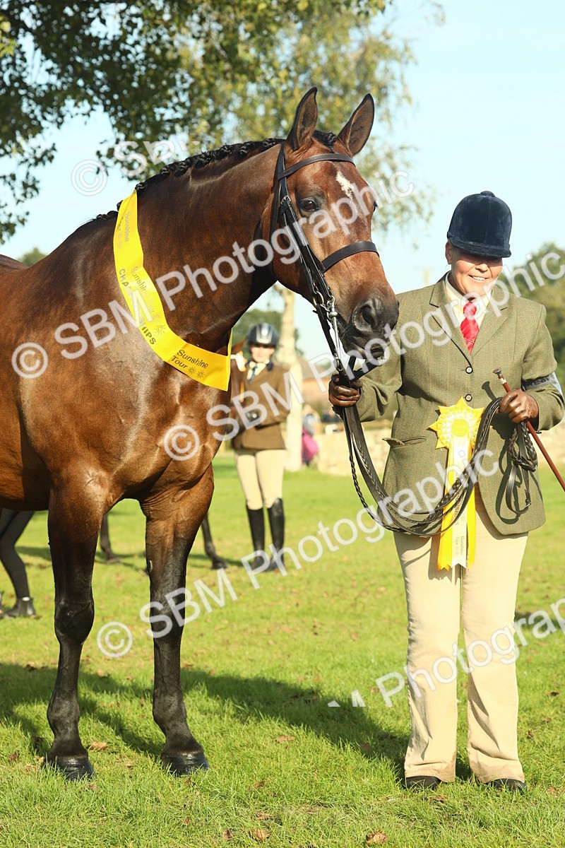 SBM_58640 - S37 - Starters In Hand Showing