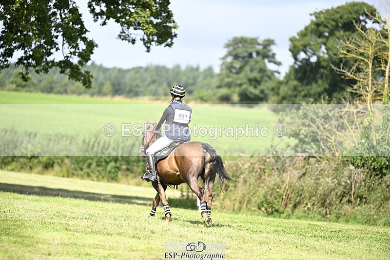 240825X-113807-32575 - 70cm XC 11.00 to 12.00