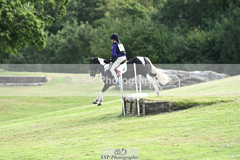 240825X-110502-31953 - 70cm XC 11.00 to 12.00