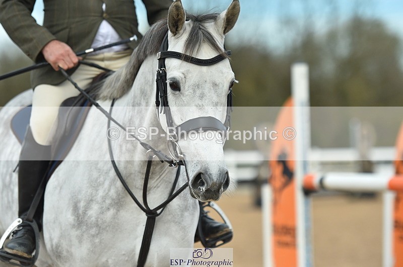 231111A-123104-01875 - Cls 12 Newcomers & 1.10m Open