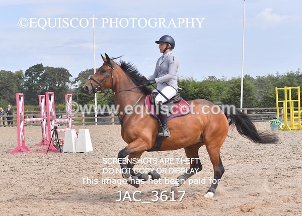 JAC_3617 - CLASS 4 Senior Discovery/ 1m Open