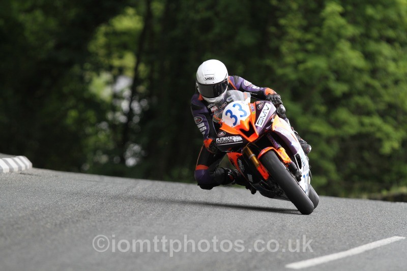 Oliver Linsdell Flitwick Yamaha / SMV / Steve Bond - Monster Energy Supersport Race 1