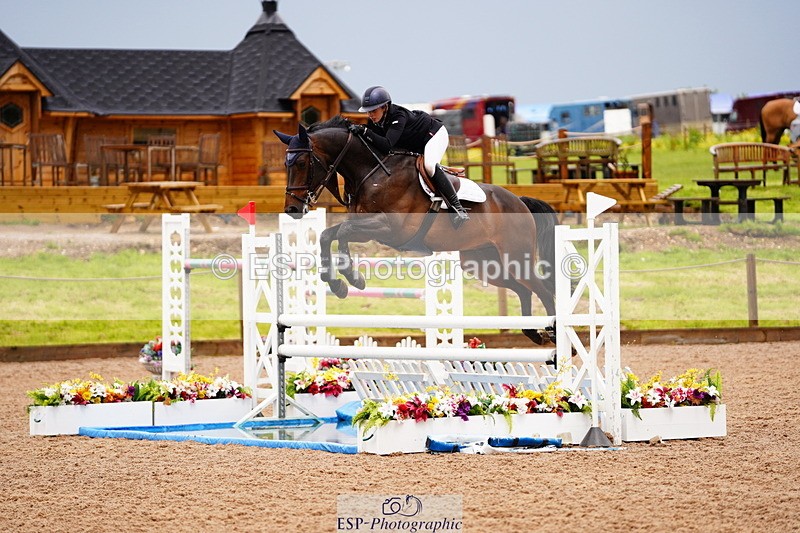 240526A-132704-08380 - Cls 27 Chard Equ May Grand Prix