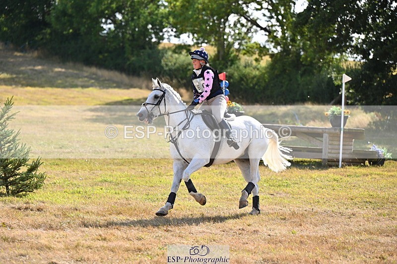 250803A-163016-16829 - Q-760-Sharon.Routley-KNOCKDOMNEY.SILVER.GAP