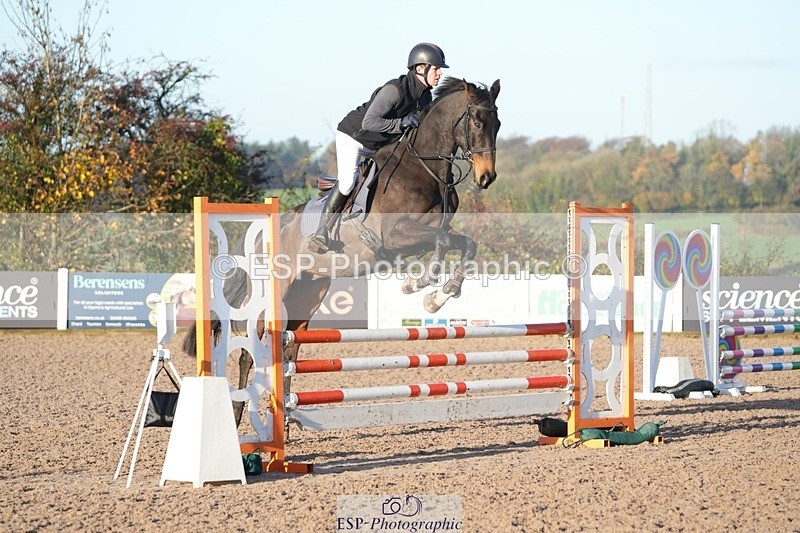 251108-084514-01824 - Cls 9 British Novice and 90cm Open