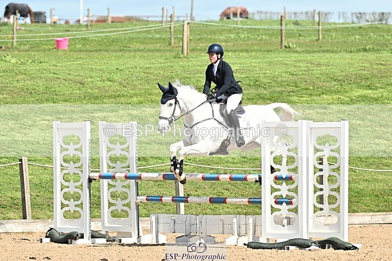 250416-133933-01183 - Cls 4 Newcomers and 1.10m