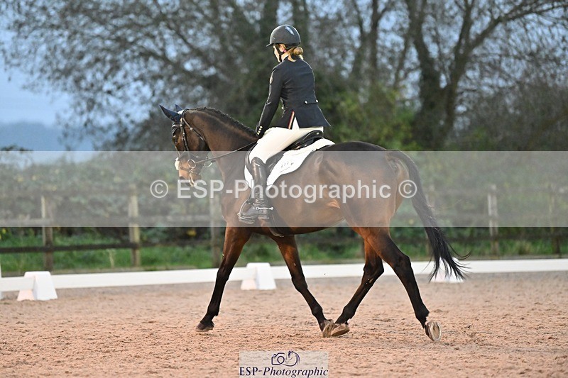 241103-163948-03395 - Novice 1 - 16.18 to 17.50