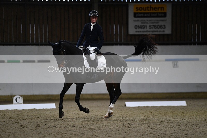 WJ5_8564 - Class 5 Novice Test 3