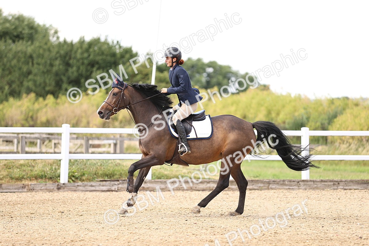 SBM_001212 - Class 6 - Senior Newcomers - 1.10m