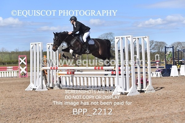 BPP_2212 - CLASS 22 SUN Senior BritiNovice/ 90cm Open