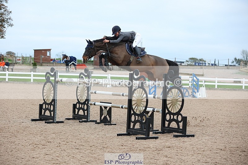 241101A-154157-03095 - FRI Cls 7 Blue Chip Grade B&C Jump Off