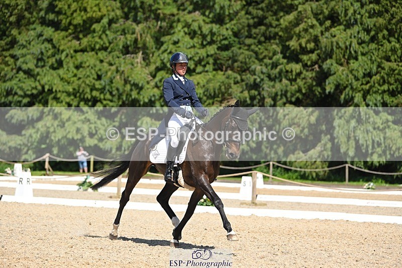 230526-144845-07017 - 485-OPPOSITION_HERALDIK_GIRL-Kirsty_Chabert-DR