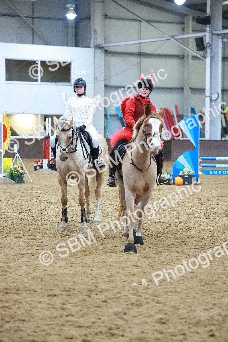 SBM_003664 - Class 4 - Pairs