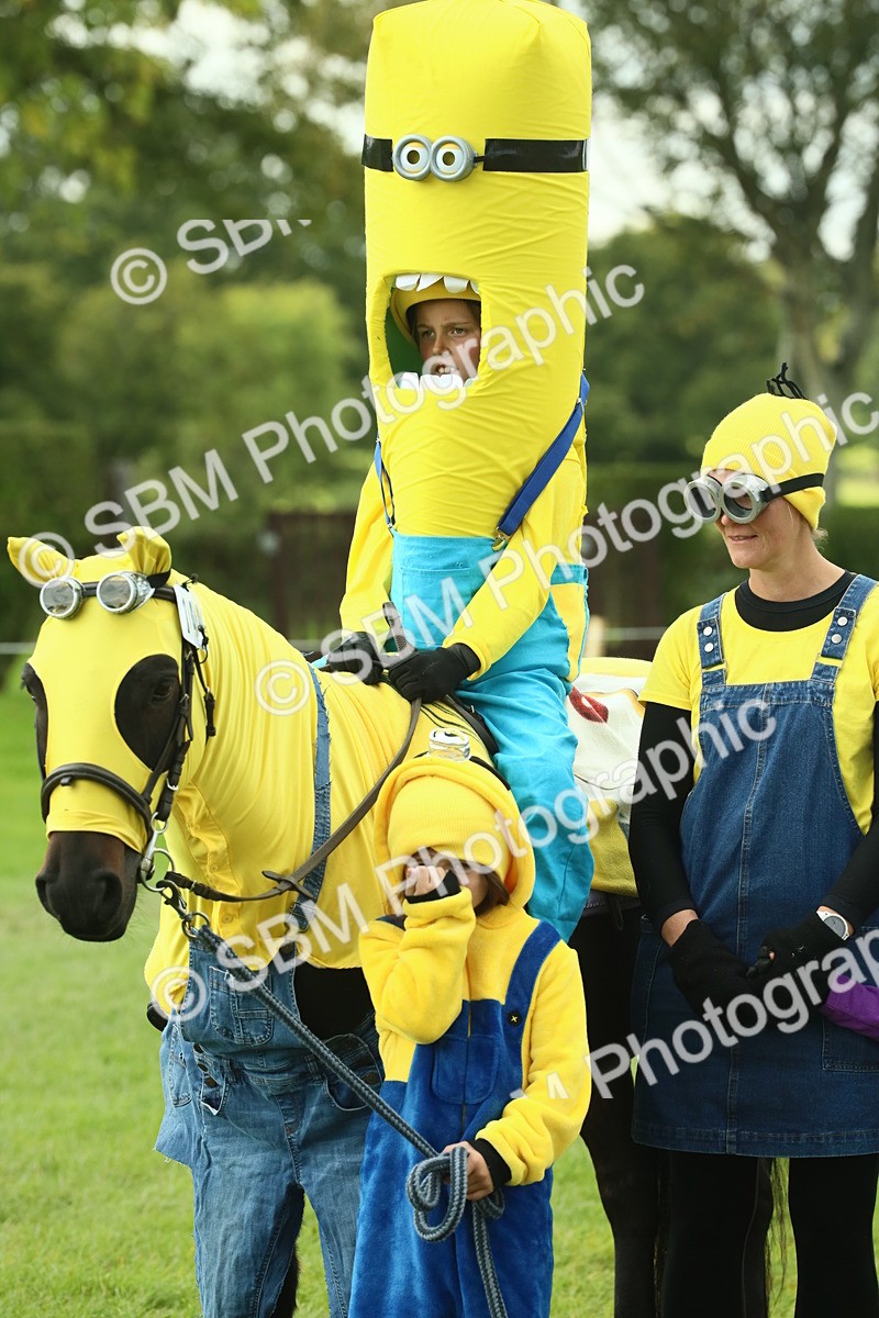 SBM_63602 - S35 - Fancy Dress Showing