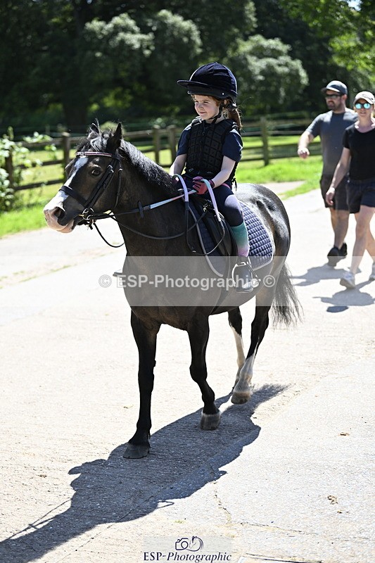 240728B-141735-00502 - Theo and Gemma's Groups Indoor