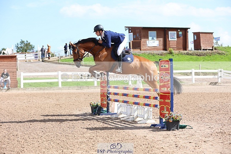 250913-143202-07388 - Cls 25 1.05m Amateur Quali