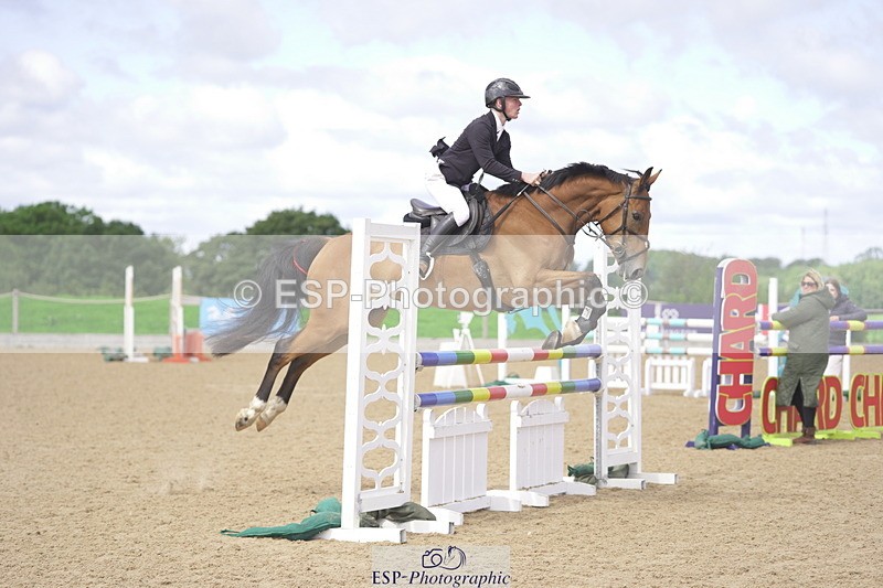 230806A-111510-01539 - Cls 13 Snr Newcomers & 1.10m Open