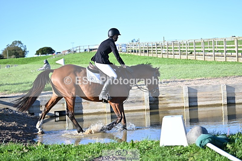 240912A-174439-02750 - Cls 7 Snr 90cm Open Speed Derby