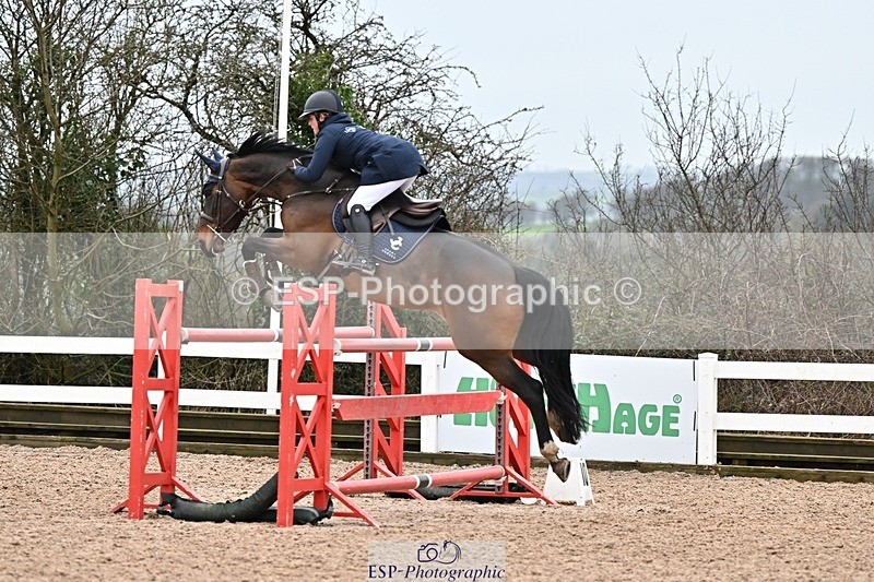 250129-132534-00439 - Cls 06 Foxhunter & 1.20m Open
