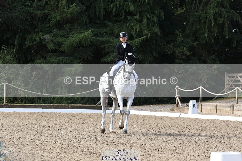 250809A-100255-02275 - 039-Jane.GilbyHugo.Holunder